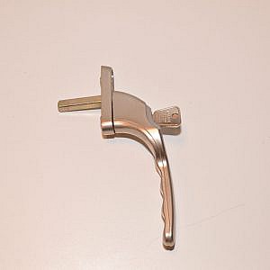 Winlock Raamgreep Din Rechts Gebogen Hoh bevestigings maten: 43mm/ Lengte stift = 40mm.. 80007 8000 7