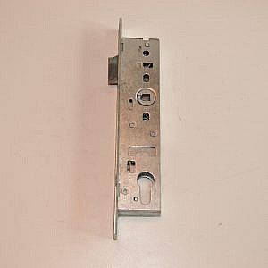 Nemef smaldeurslot/insteek slot 9532 Loop Verzinkt doornmaat 30mm. 245 x 24 mm voorplaat Breedte 24 hoogte 245mm.